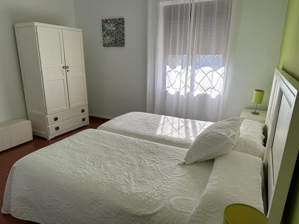 La Casa Barata, Casa Rural Cedillo Екстериор снимка