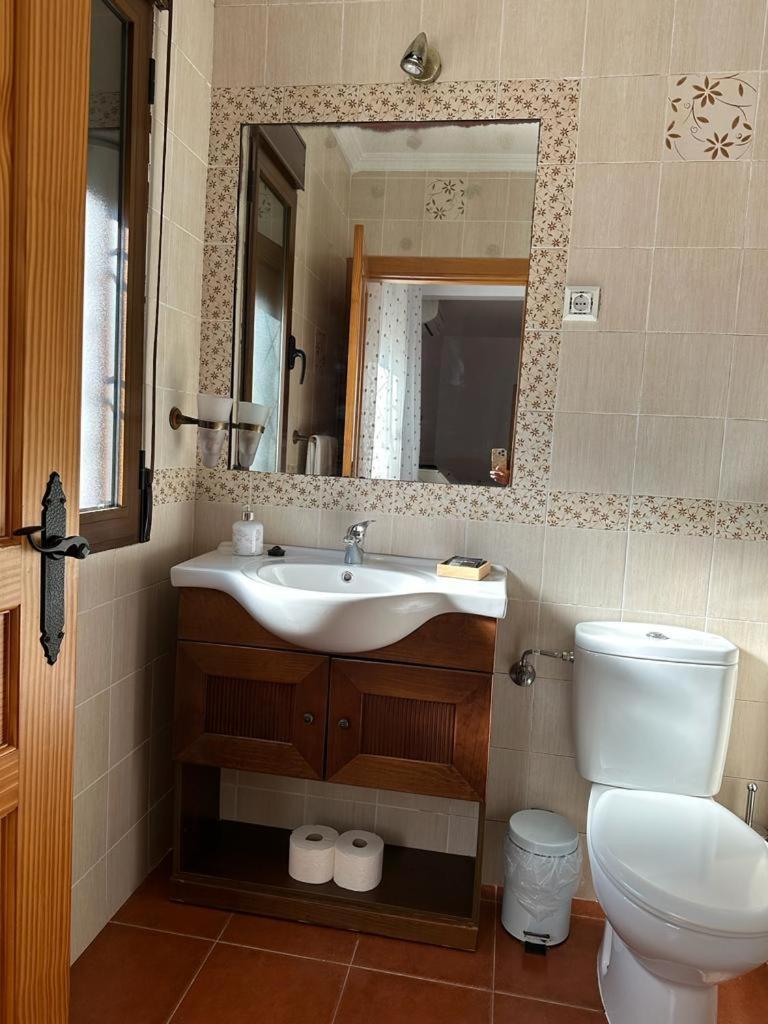 La Casa Barata, Casa Rural Cedillo Екстериор снимка