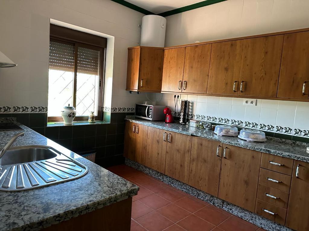 La Casa Barata, Casa Rural Cedillo Екстериор снимка